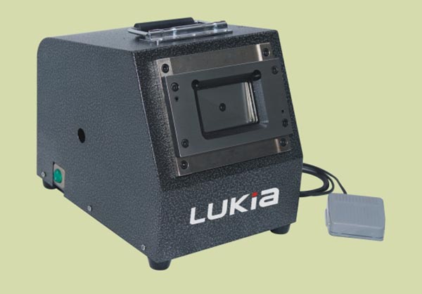 HTCP-308-2臺式電動沖卡機.jpg HTCP-308-2臺式電動沖卡機.jpg